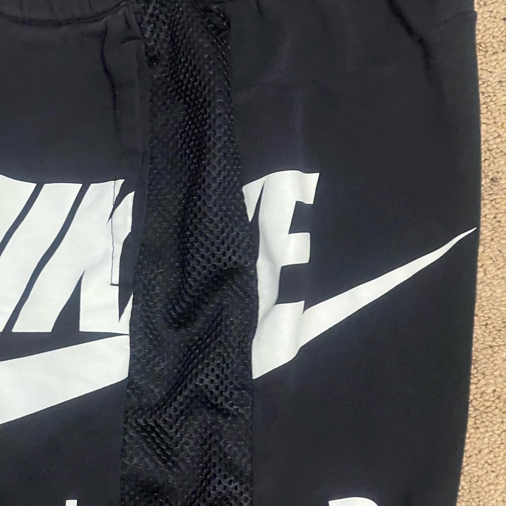 Nike Air shorts sz x large - Picture 3 of 5